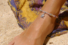 Load image into Gallery viewer, Luna