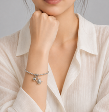 Load image into Gallery viewer, Silver Turtle Charm Elastic Bead Bracelet (BR-40)

