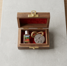 Load image into Gallery viewer, Handmade Turtle &amp; Fragrance Gift Set
