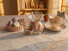 Load image into Gallery viewer, Camel Teaspoons set

