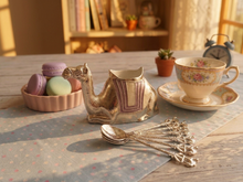 Load image into Gallery viewer, Camel Teaspoons set
