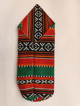Load image into Gallery viewer, Traditional Omani Bottle Cover
