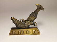 Load image into Gallery viewer, Khanjar Paper Weight Oman TV41-B
