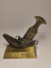 Load image into Gallery viewer, Khanjar Paper Weight Oman TV41-B
