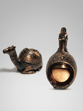 Load image into Gallery viewer, Turtle &amp; Camel Ashtray TV49
