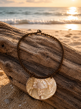 Load image into Gallery viewer, Mother of Pearl Shell Necklace (N-39 T-6)
