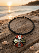 Load image into Gallery viewer, Natural Shell Leaf Necklace (N-39 T-2)

