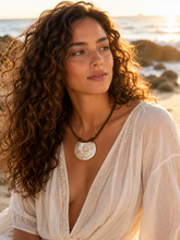 Load image into Gallery viewer, Mother of Pearl Shell Necklace (N-39 T-6)

