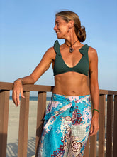Load image into Gallery viewer, Beach Trousers with ribbon tie
