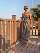 Load image into Gallery viewer, Maxi Beach Dress Strapless
