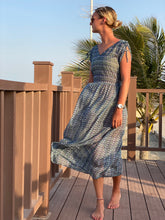 Load image into Gallery viewer, Short Sleeved Beach Dress
