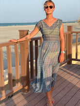 Load image into Gallery viewer, Short Sleeved Beach Dress
